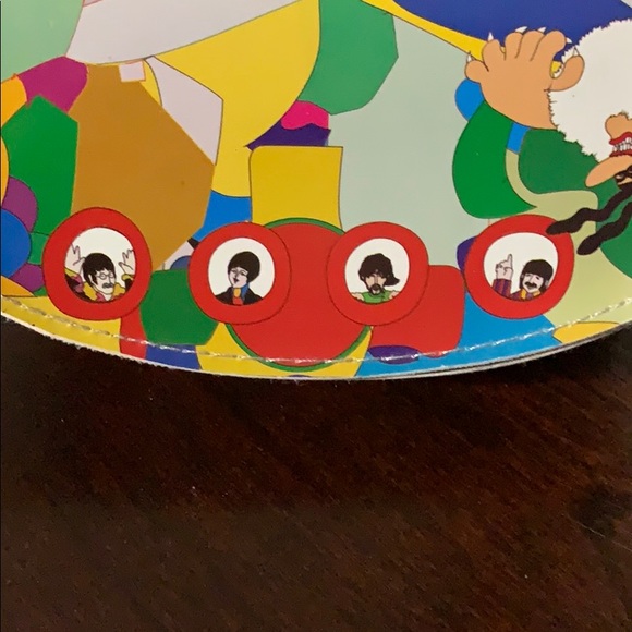 The Beatles Eyewear Yellow SubmarineColl Case - Picture 5 of 7